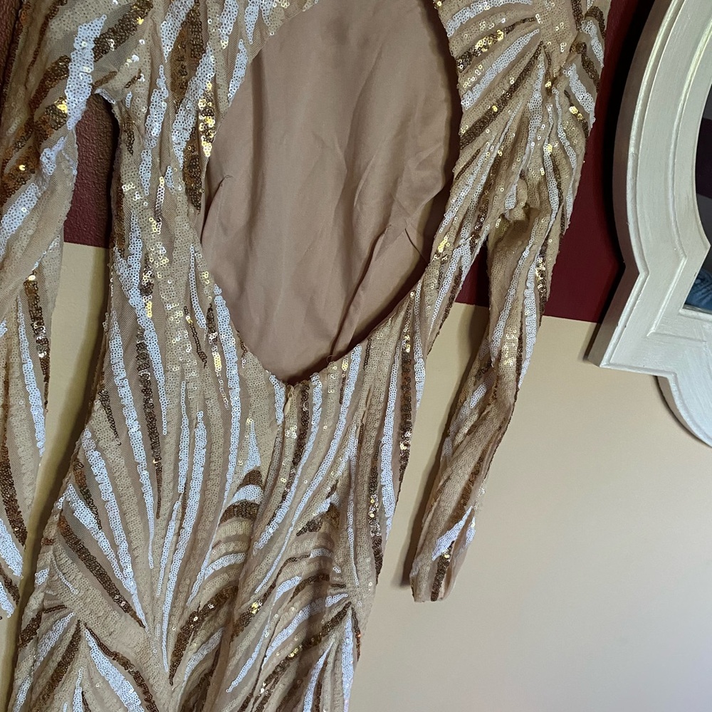 Selfie Dress.